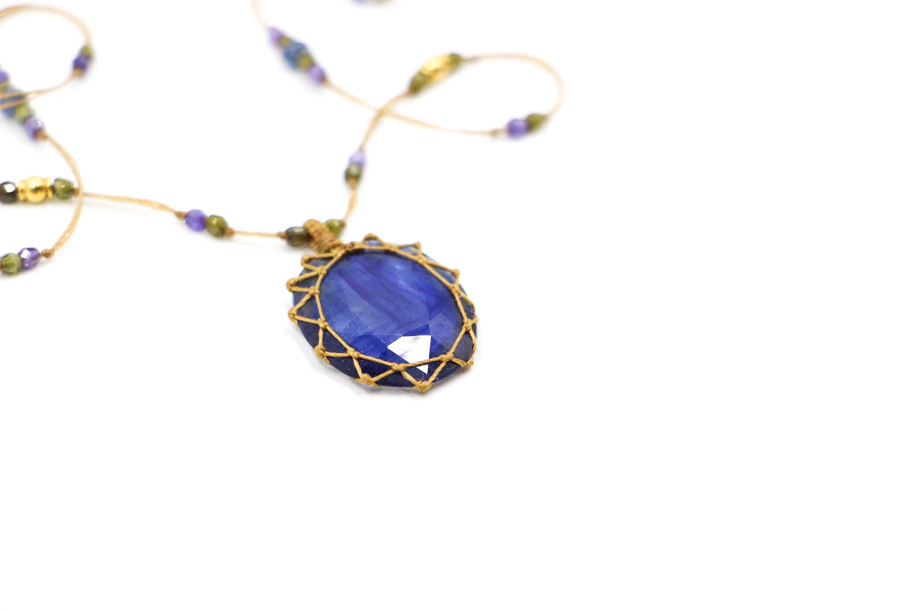 So Precious Collier Court Tibétain - Glassfilled Bleu - Mix Saphir - Fil Beige
