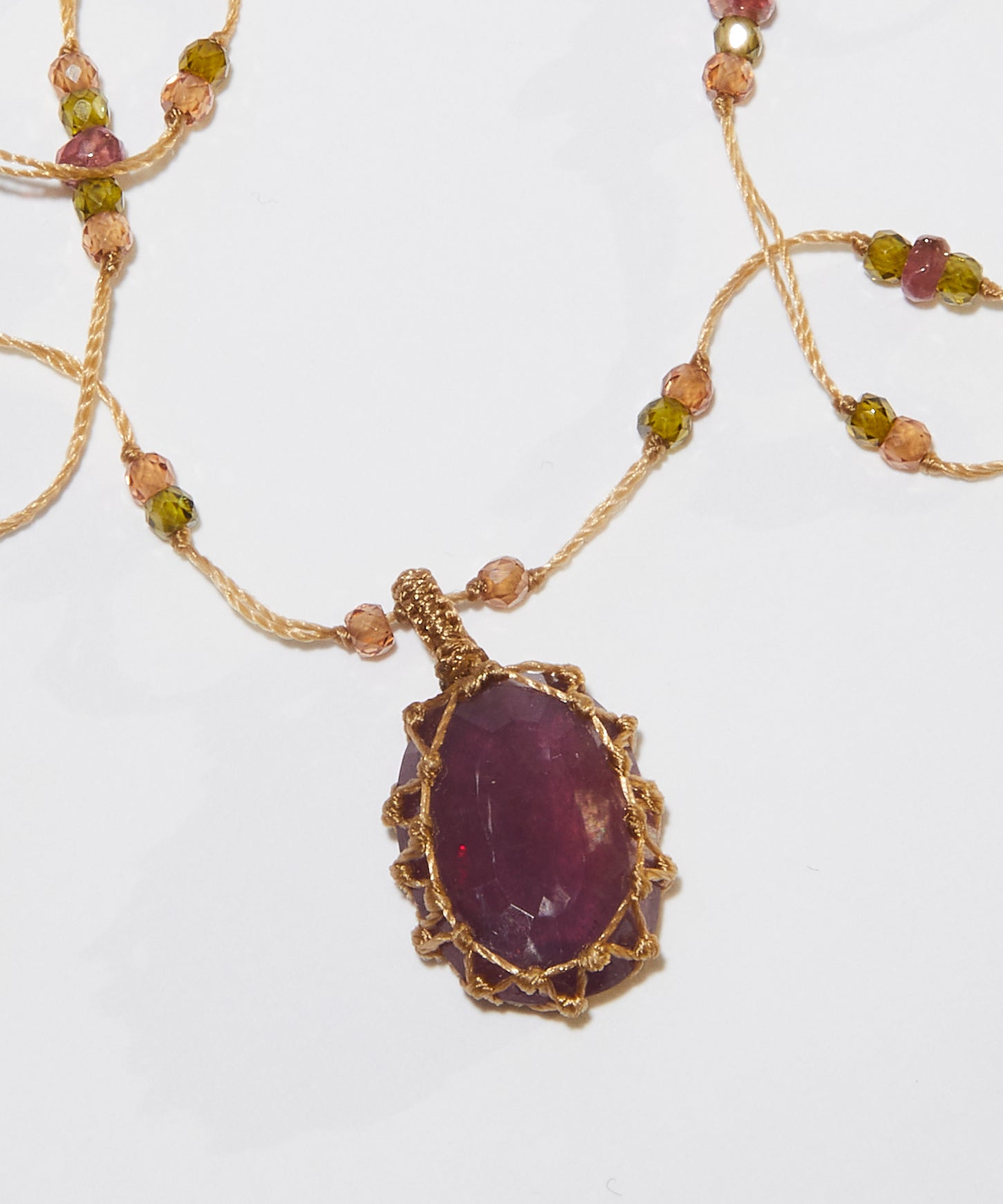 Collier Court Tibétain - Glassfilled Rouge - Mix Tourmaline - Fil Beige