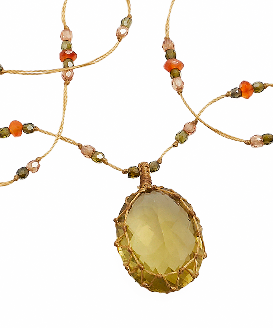 Collana corta tibetana - Quarzo olivastro - Mix di tormaline rosa - Filo beige