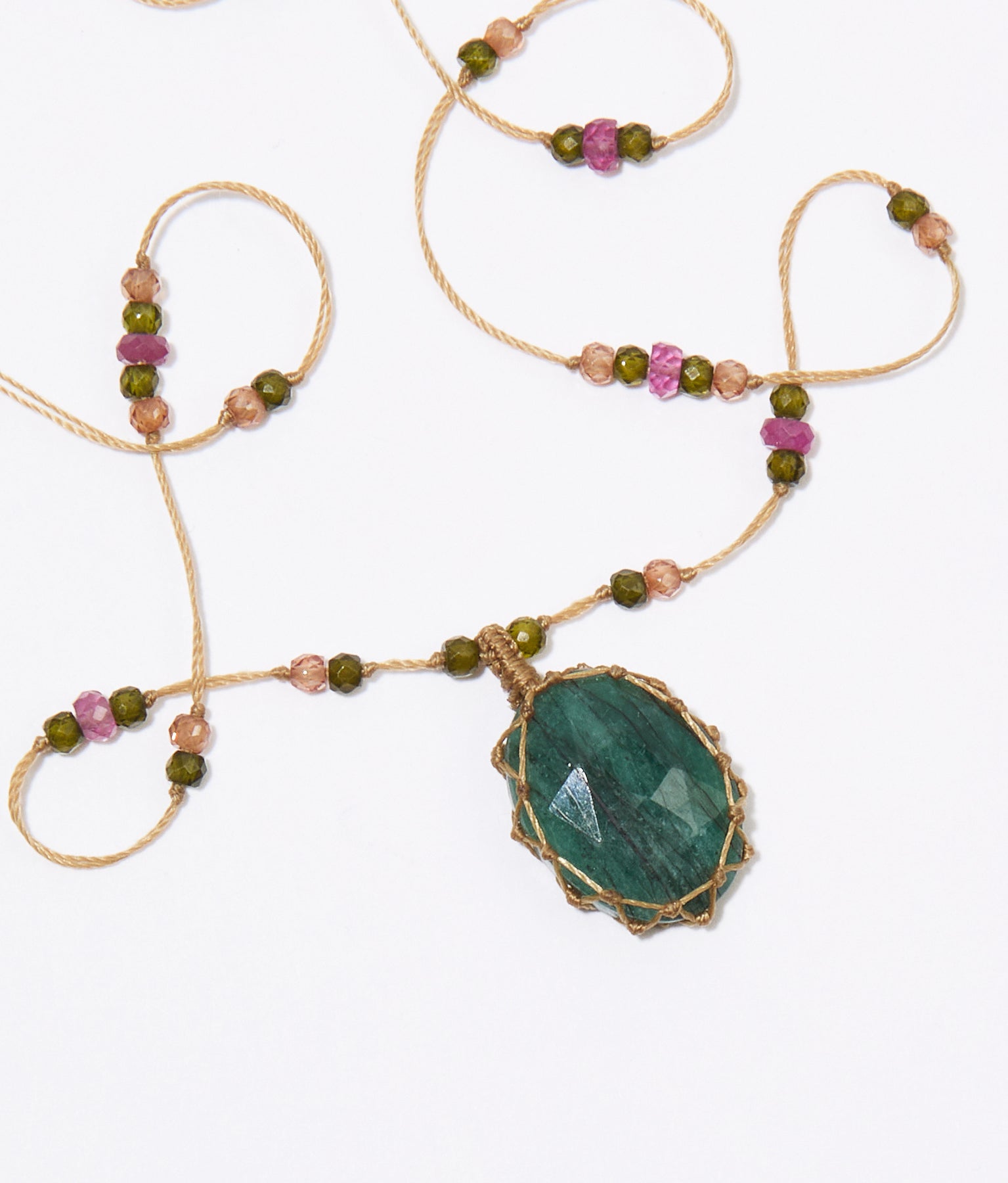 Short Tibetan Necklace - Green Corundum - Mix Tsavorite - Beige Thread