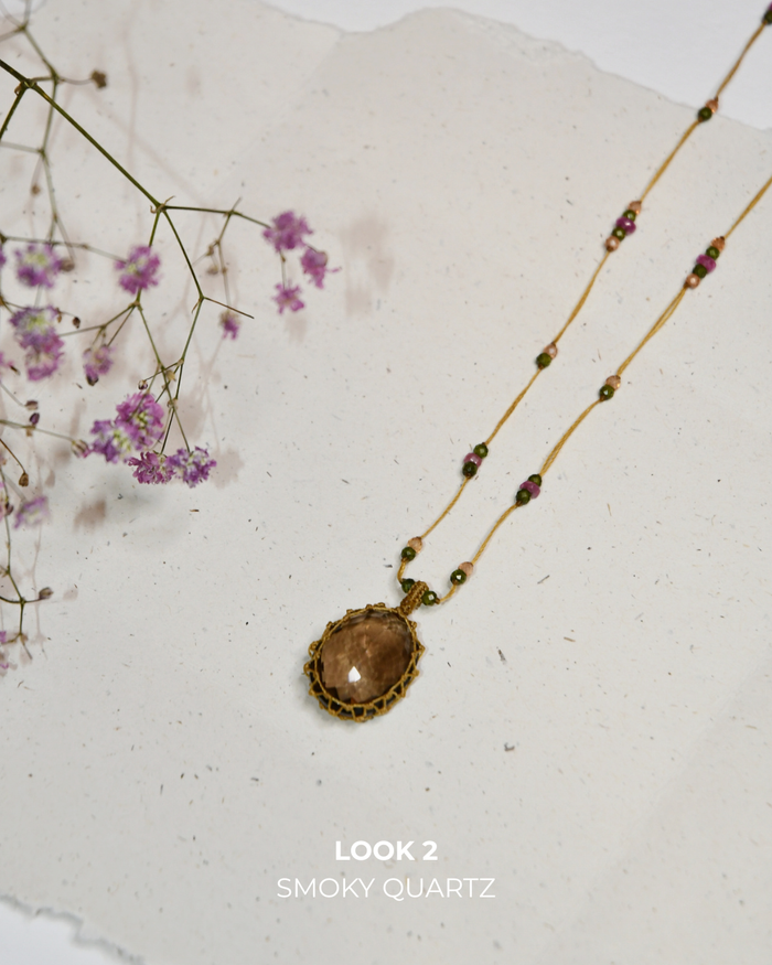 Collier court tibétain – Smoky Quartz – Mix Tourmaline Rose – Fil Beige