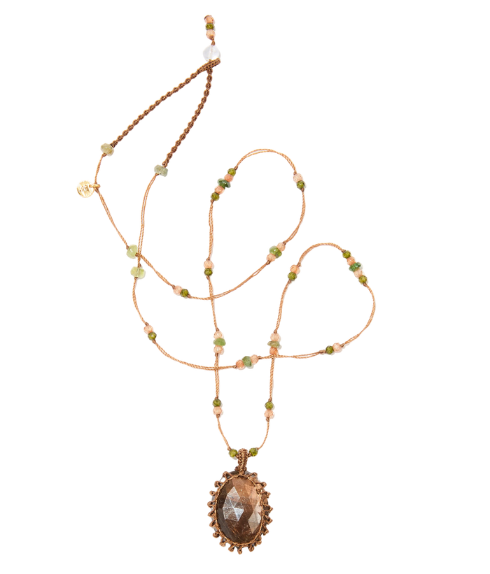 Collier court tibétain - Corundum - Mix Emeraude - Fil Tabac
