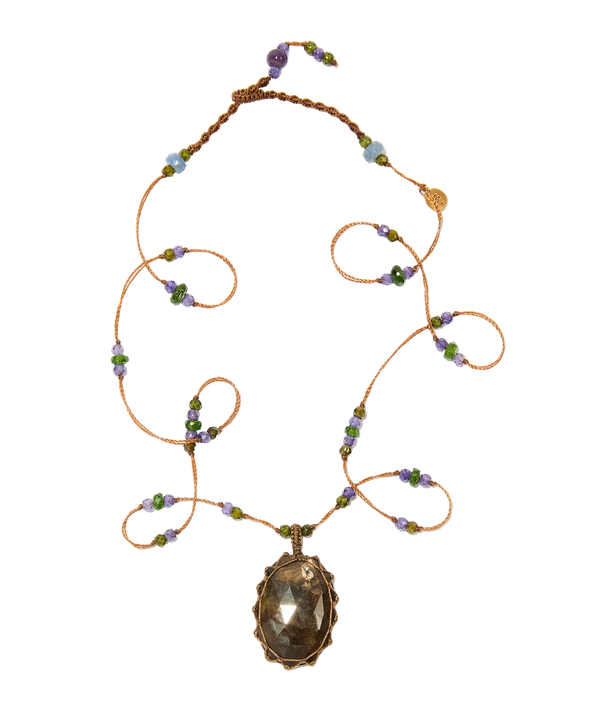 Collier court tibétain - Corundum - Mix Tsavorit purple - Fil Tabac