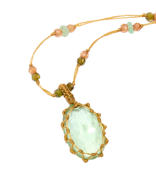 Collier court tibétain - Fluorite verte - Mix chrysophrase - Fil Beige