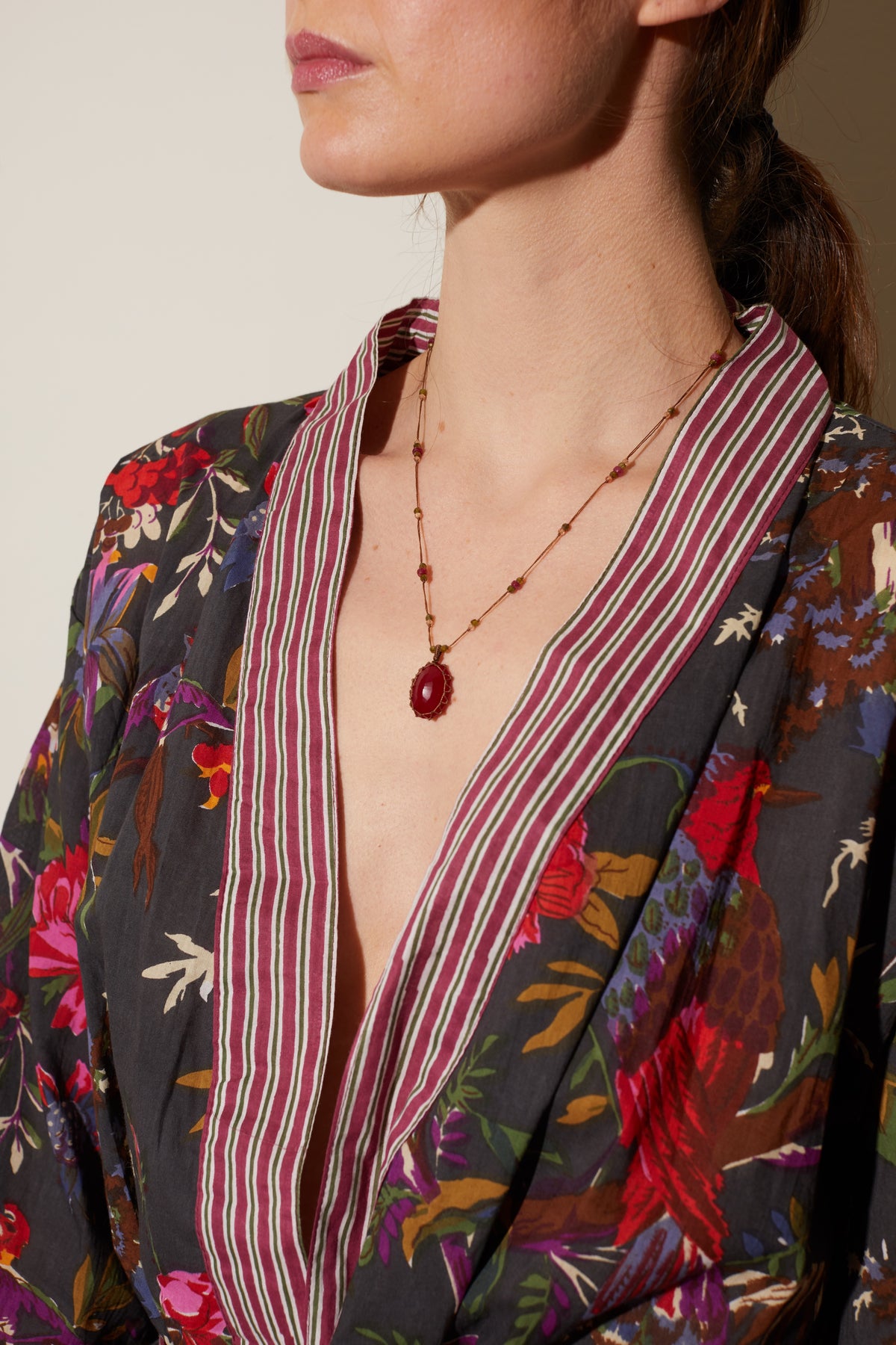 Kimono Gris Anthracite & Rouge