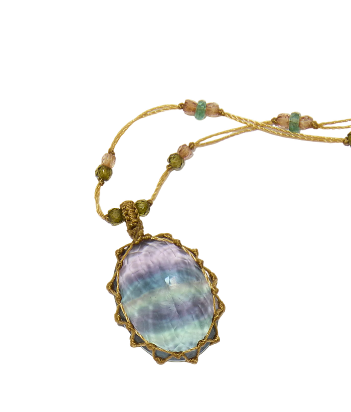 Collier Court Tibétain - Fluorite rainbow - Mix Emeraude - Fil Beige